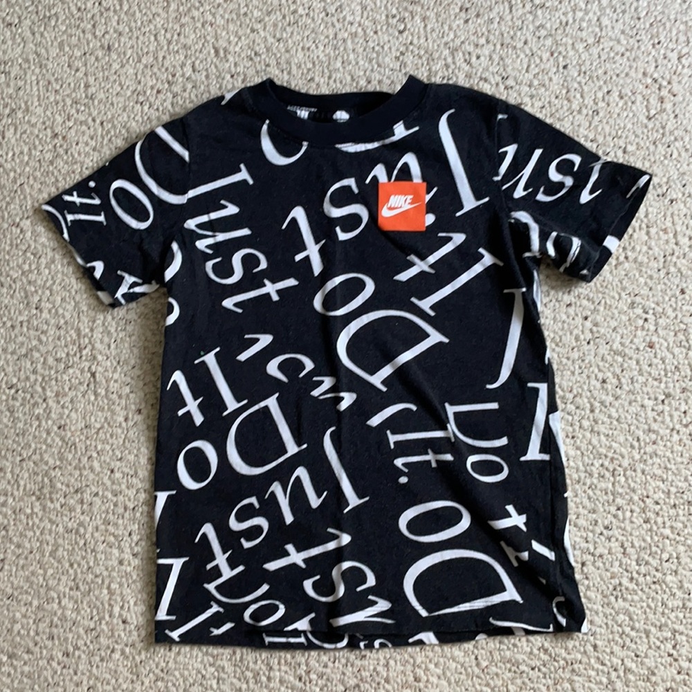 Boys Nike Tee
